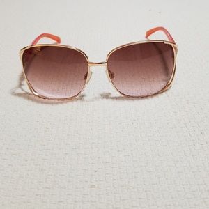 Jessica Simpson sunglasses